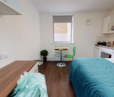 Studio to rent - Photo 6