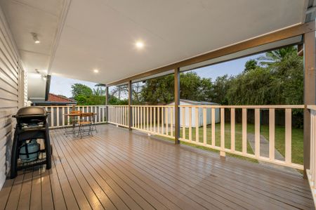 152 Singer Street, Wynnum QLD 4178 - House For Rent | Domain - Photo 2