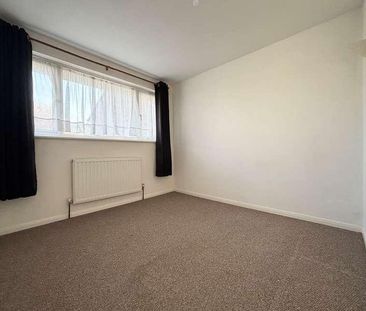 Wordsworth Close, Royston, SG8 - Photo 4