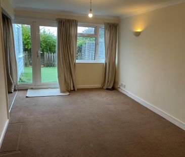 3 bedroom end of terrace house to rent - Photo 1