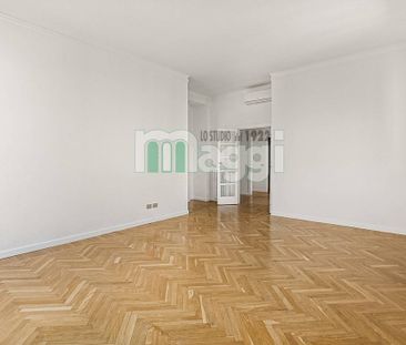 Via Lovanio, Milano, Lombardy 20121 - Photo 4