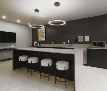 5120 Earnscliffe Avenue, Montréal, QC - Photo 1