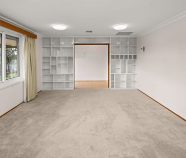 33 Brunswick Circuit, Kaleen ACT 2617 - House For Rent | Domain - Photo 5