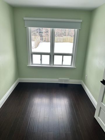 For Lease - 9 Roycrest Avenue Unit# Room, Toronto, Ontario - Photo 3