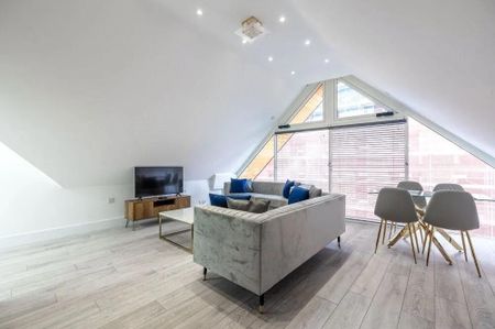 2 bedroom flat to rent - Photo 2