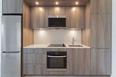 For Lease - 60 Central Park Road Way Unit# 903, Toronto, Ontario - Photo 2