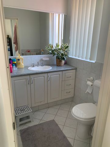 1/6 Oakney Avenue, Nollamara WA 6061 - House For Rent | Domain - Photo 3