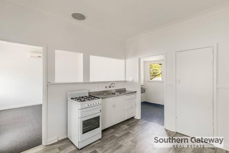 Charming 2-Bedroom Home in Calista - Photo 2