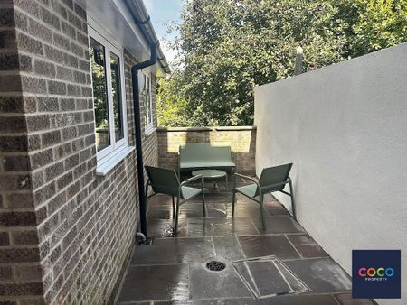 Studio to rent - Photo 5