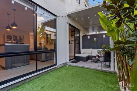 Stylish, Modern Living in Gawthern Terraces at 45/7 Angela Way, Pimpama - Photo 4