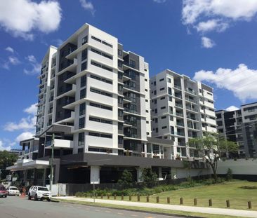 Furnished 2 bedroom unit - Photo 4