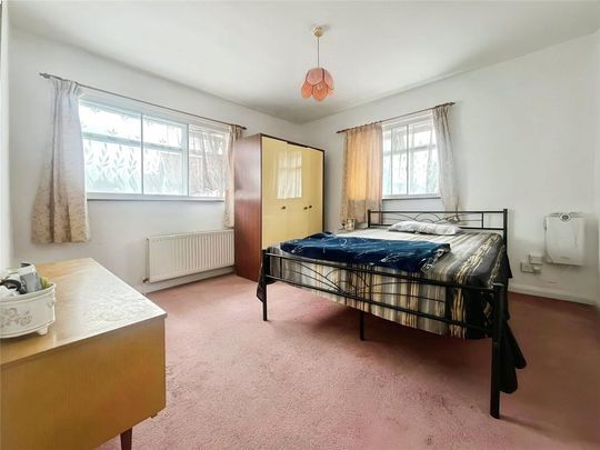 5 bedroom detached house to rent - Photo 1