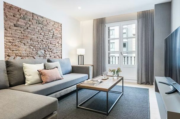 Carrer del Rosselló, Barcelona, Catalonia 08025 - Photo 1