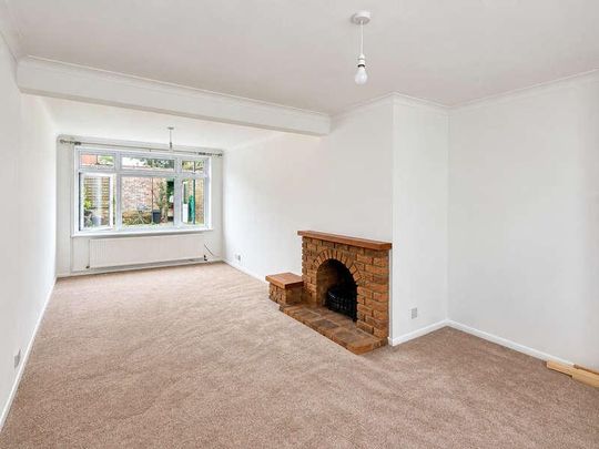 London Road, Benfleet, SS7 - Photo 1