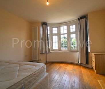 3 bedroom ground floor flat to rent - Photo 2