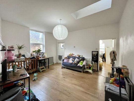 1 bedroom Flat To Let Total Size: 496 SQ FT - Photo 1