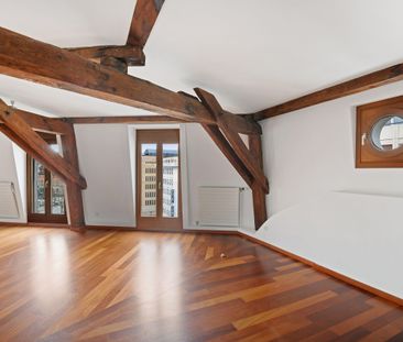 Un logement atypique pour une adresse d’exception ! - Foto 5