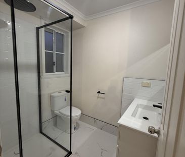 Convenience & Comfort in Geilston Bay - Photo 4