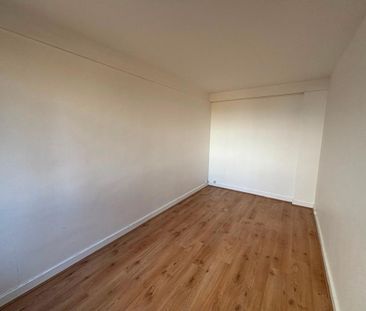 Location Appartement 4 pièces 72m² BAGNEUX 92220 - Photo 2