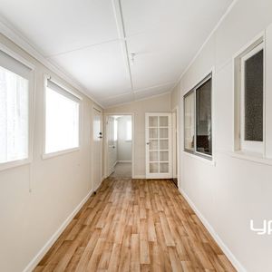 Charming Weatherboard Home in Prime Location - Photo 3