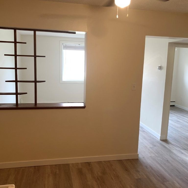 Chateau Laurier Apartments– 102 104th Street - Photo 1