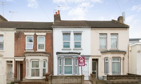 Richmond Road Room 3 - Photo 2