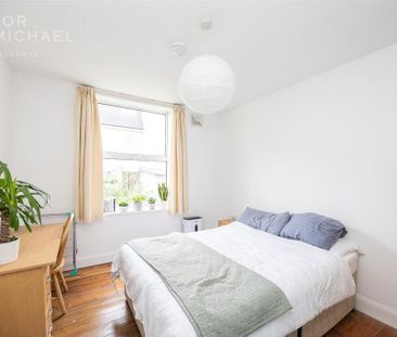 6 bedroom end of terrace house to rent - Photo 2