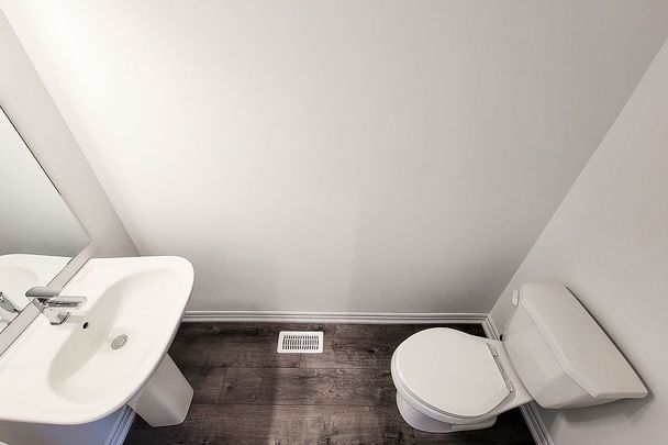 For Lease - 61 Soho Street Unit# 33, Hamilton, Ontario - Photo 1