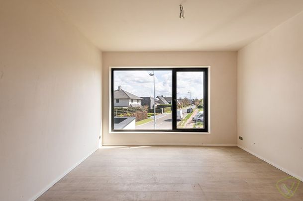 Prachtige nieuwbouwwoningen in een rustige verkaveling nabij het sportpark van Eeklo! - Foto 1