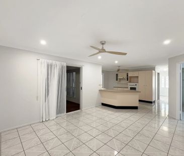 Spacious Living in a Quiet Cul-de-sac with Hillside views - Photo 3
