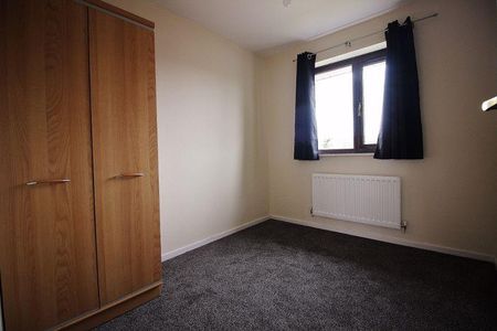 4 bedroom detached house to rent - Photo 5