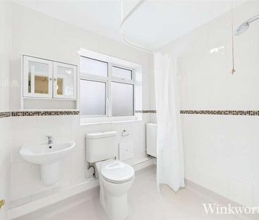 Cleveley Crescent, London, W5 - Photo 3