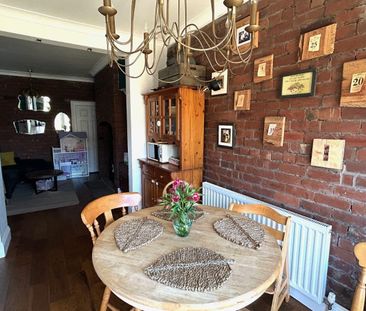 3 bedroom semi-detached house to rent - Photo 3