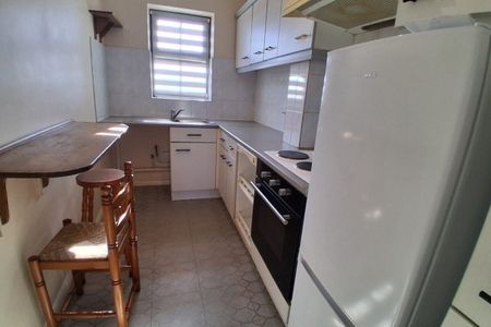Elizabeth Court - Photo 5