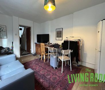 5 bedroom house to rent - Photo 2