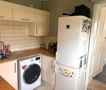 2 bedroom terraced house to rent - Photo 6