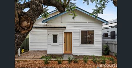 Freshly Renovated 3 Bedroom Home in the Heart of Mayfield - Photo 4
