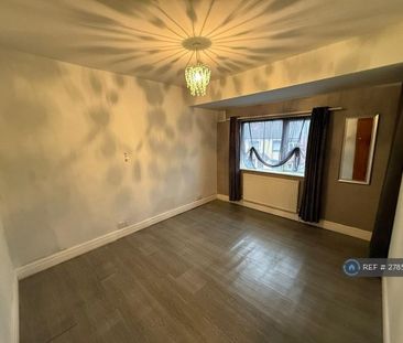 2 bedroom semi-detached house to rent - Photo 6