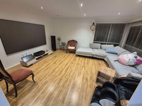 Oakleigh South - Photo 1