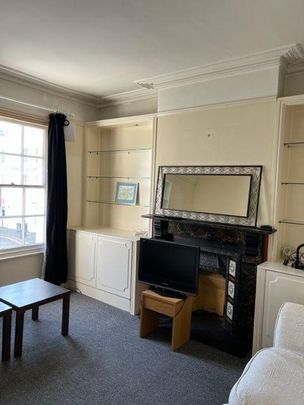 5 bedroom flat to rent - Photo 1