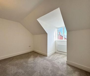 3 bedroom semi-detached house to rent - Photo 6