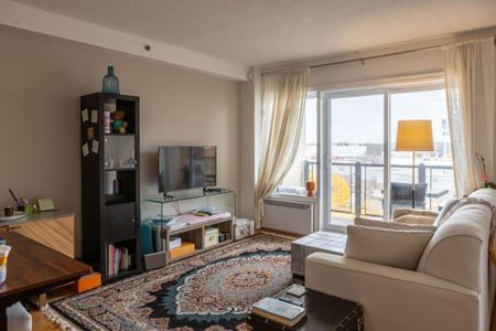 Nouveauté sur le marché Appartement à louer - Montréal (Saint-Laurent) (Nouveau Saint-Laurent/Bois-Franc) - Photo 2