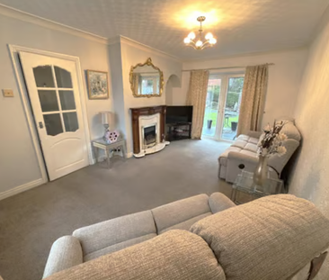 1 bedroom in a house share to rent - Photo 4
