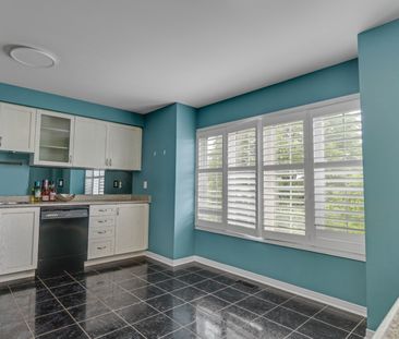 For Lease - 5090 Fairview Street Unit# 61, Burlington, Ontario - Photo 3