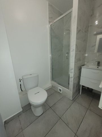 Location Appartement 1 pièce 18m² MAUBEUGE 59600 - Photo 3