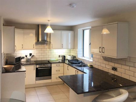 Apartment 12, Mobhi Court, Glasnevin, Dublin 9 - Photo 5