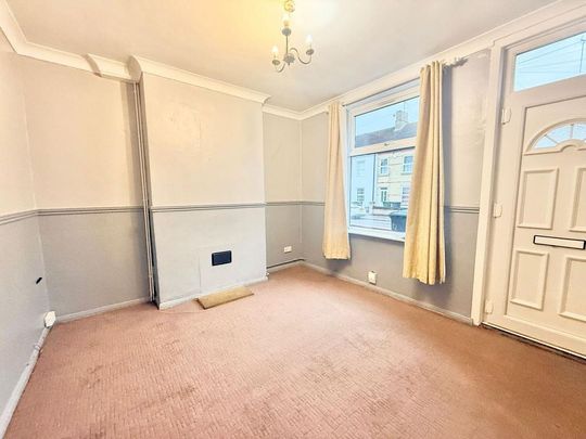 3 bedroom terraced house to rent - Photo 1