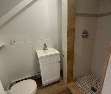 66 Wellington Street S #lower - Photo 6