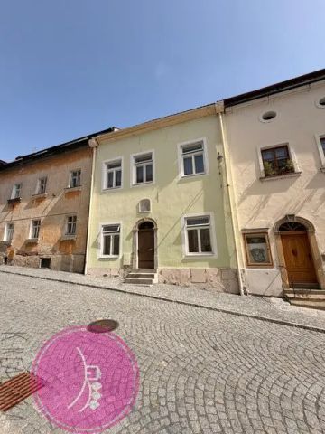 Pronájem bytu 3+1 na ulici Kapucínská se zahrádkou v centru Olomouce - Fotografie 3
