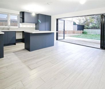 3 bedroom semi-detached house to rent - Photo 2